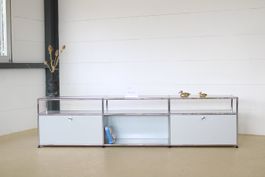 USM Haller Lowboard | Lichtgrau | Neuwertig