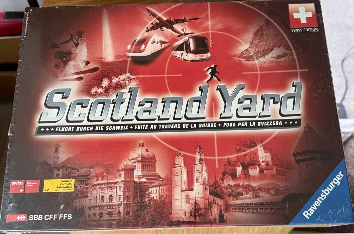Ravensburger Spiele: Scotland Yard Swiss Edition – Neu und originalverpackt aus Luzern von CocoLoco82