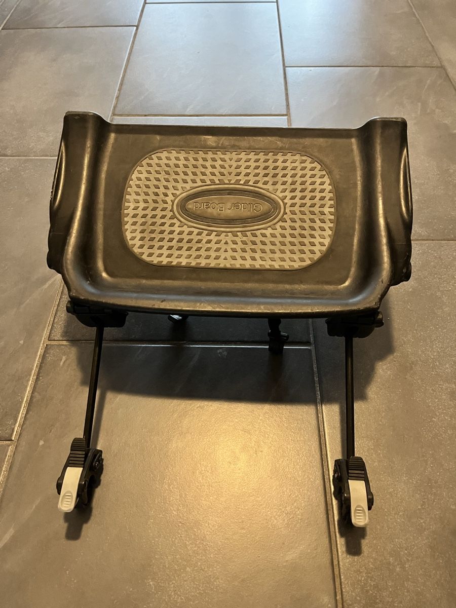 Accessoires pour poussettes: Trittbrett/GliderBoard – D'occasion à Ibach par V.Vane