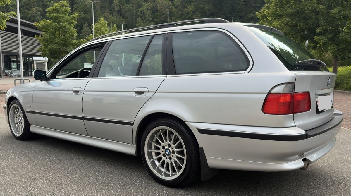 BMW Automobili: BMW 528i Touring E39 Facelift 2000 Jahrgang – Usato da Wädenswil venduto da HobbyZimmer 5