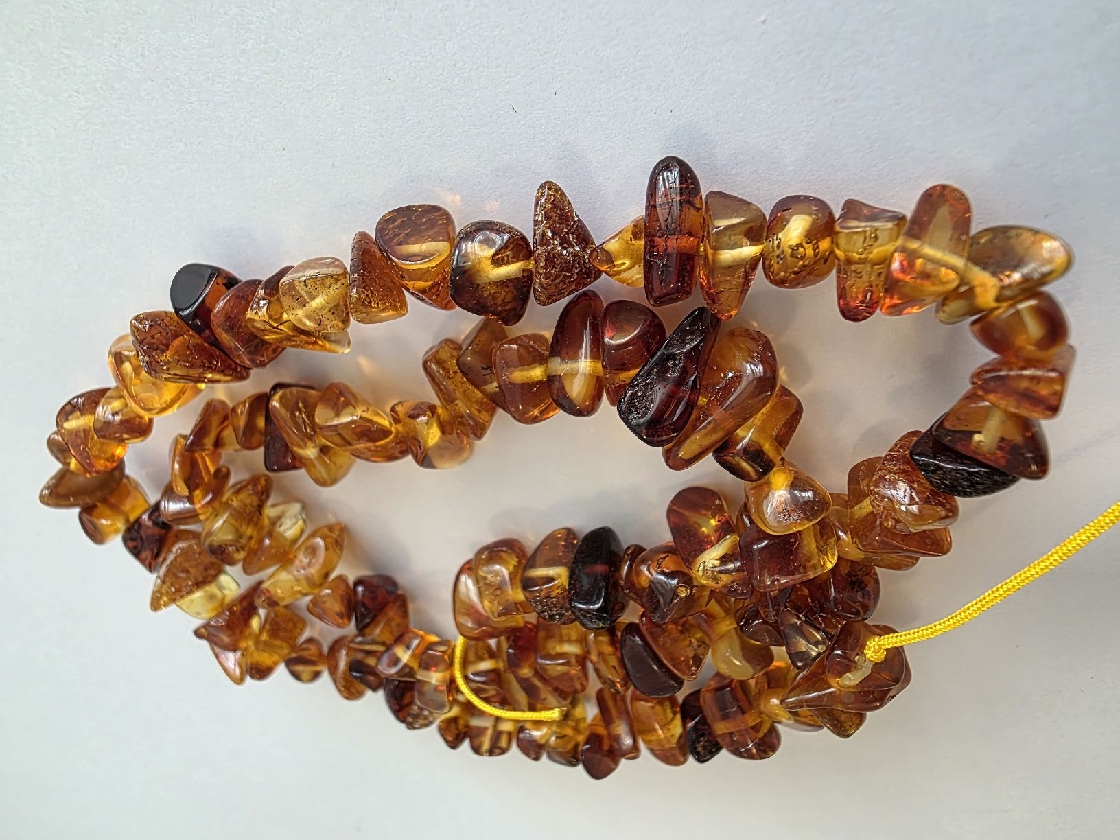 Minerali & Pietre curative: Bernstein Amber rot 5-10mm. Strang – Nuovo e nell'imballaggio originale da Menziken venduto da Mirager 2