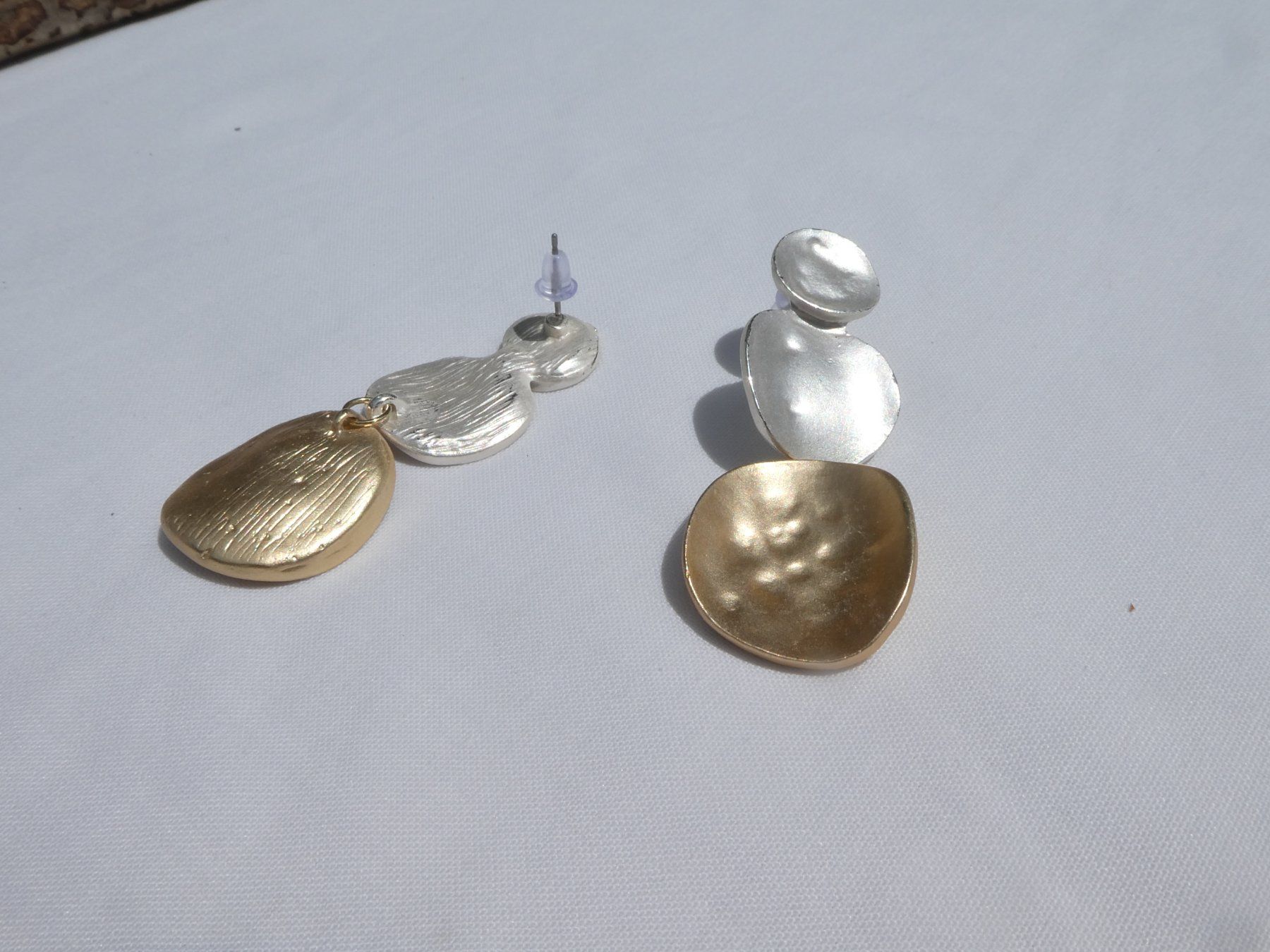 Ohrringe & -stecker: Retro Hänge-Ohrstecker, silber/gold, Modeschmuck – Neu (gemäss Beschreibung) aus Gattikon von kaandooh 2