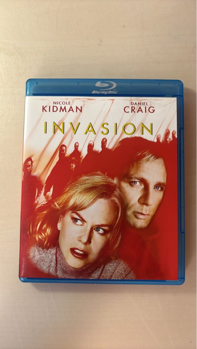 Tutti i DVDs: Invasion - Limitierte Blu-ray Edition mit Daniel Craig – Usato da Ruswil venduto da Slivio_