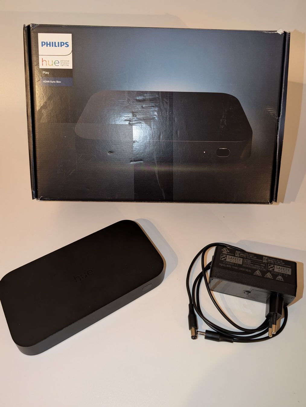 Philips Lampade: NEU! Philips HUE Sync Box - OVP – Nuovo (secondo la descrizione) da Ostermundigen venduto da TradeLab 3