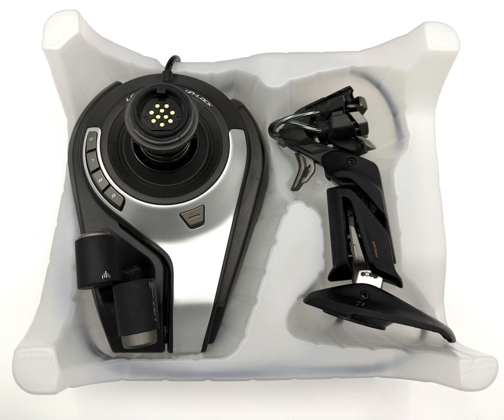 Controller: Madcatz Fly 5 PC Flight Stick Gaming Joystick + Throttle – Usato da Wengi b. Büren venduto da Pedli 2