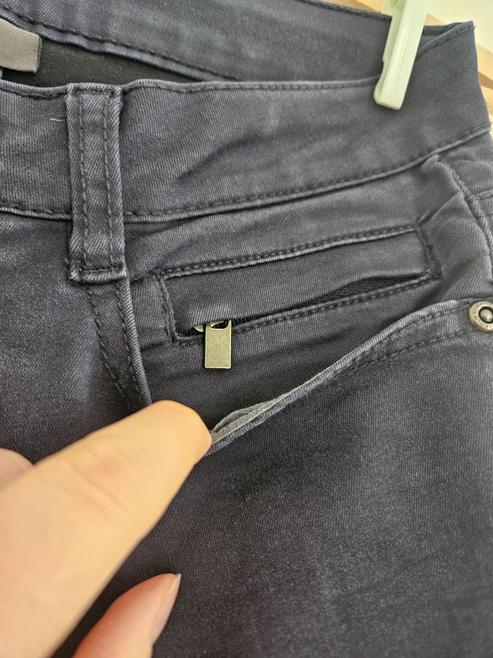C&A Pantalons: Tolle Yessica Hose Gr.34 – D'occasion à Schaffhausen par sabrina915 2