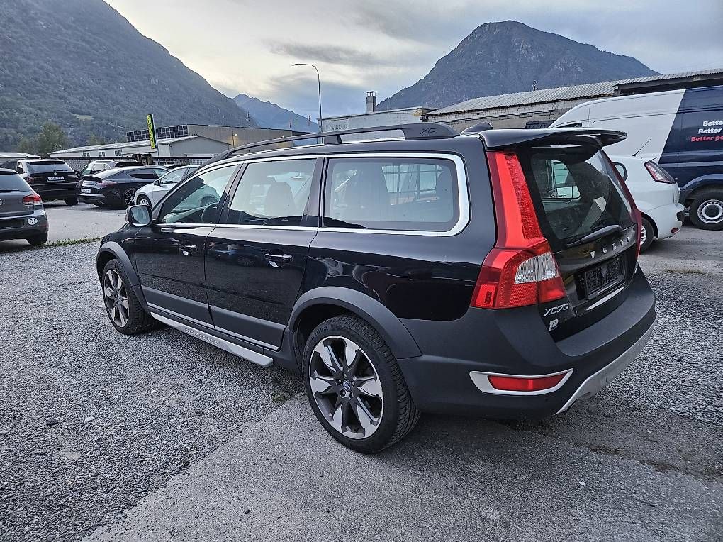 Automobili: VOLVO XC70 D4 CROSS COUNTRY AUTOMATICA  – Usato da Biasca venduto da autolowcost 2
