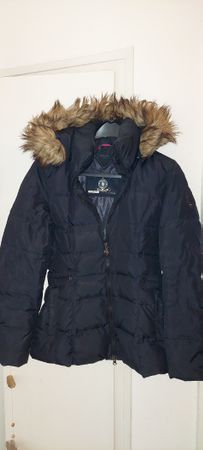 VESTE TOMMY HILFIGER S - en bon état avec signes d'usure