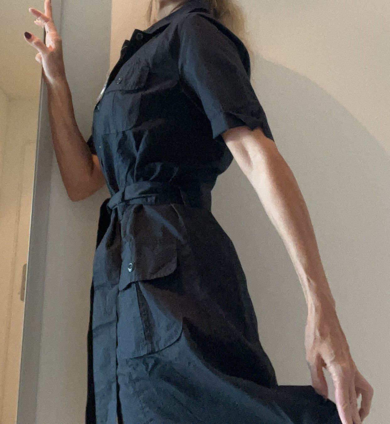 Vestiti: Sommer classisch schwarzes Kleid aus Baumwolle – Nuovo e nell'imballaggio originale da Horgen venduto da Esterina