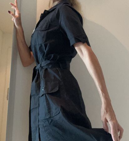 Sommer classisch schwarzes Kleid aus Baumwolle