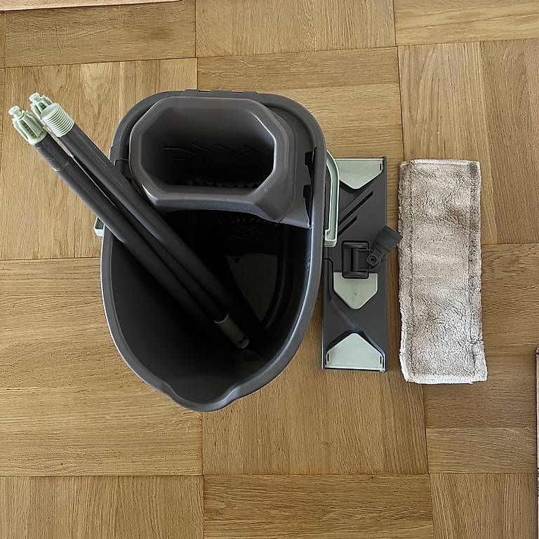 Altro per la casa: Serpillère à donner !  – Usato da Genève venduto da cma_5k7g