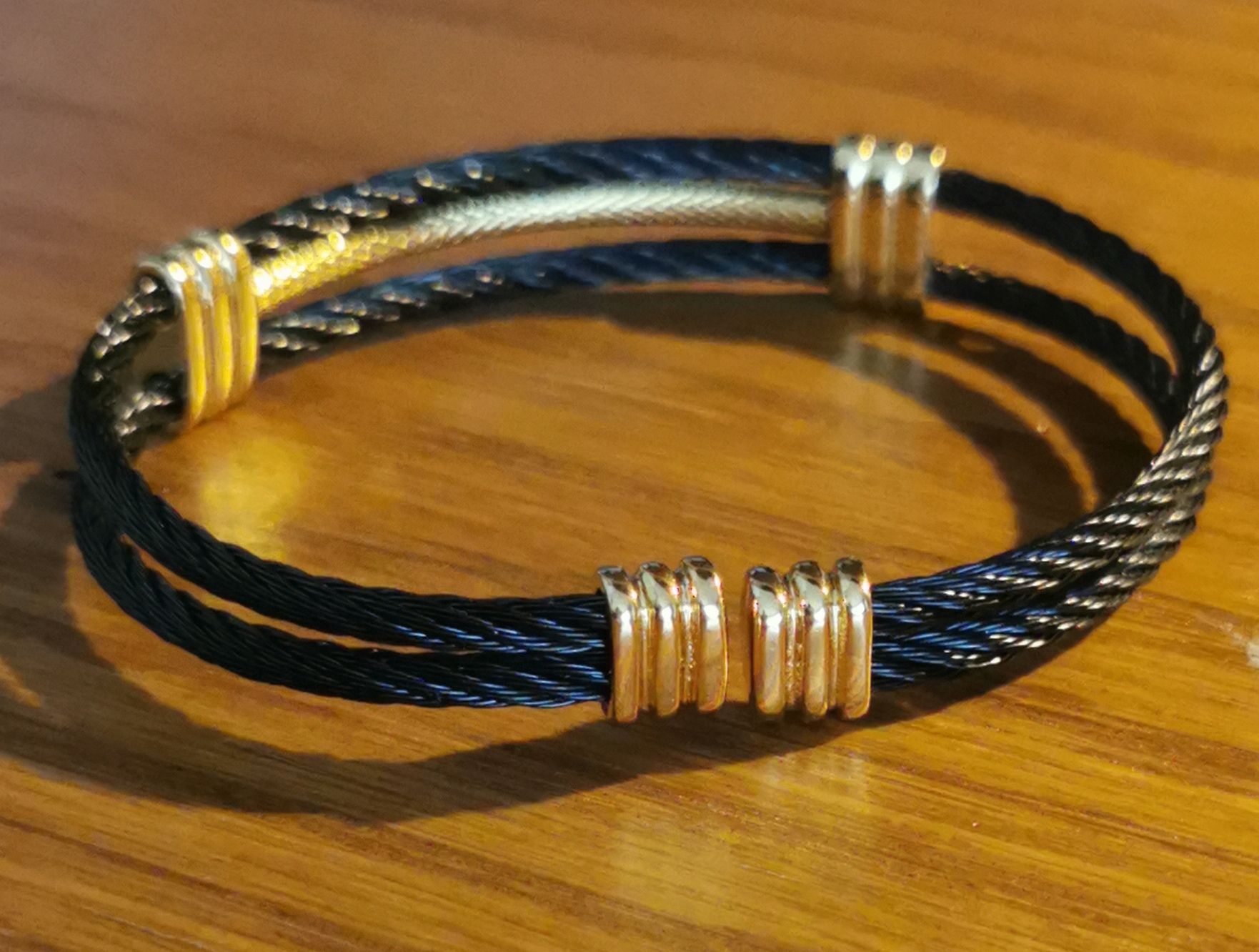 Bracciali & Braccialetti: Bracelet Acier noir & placage doré type Albanu – Nuovo e nell'imballaggio originale da Geneve venduto da Vtss00 3
