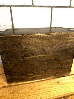 Truhen: +  HoLzsChaTuLLe  + – Gebraucht aus Winkel von zeho 4