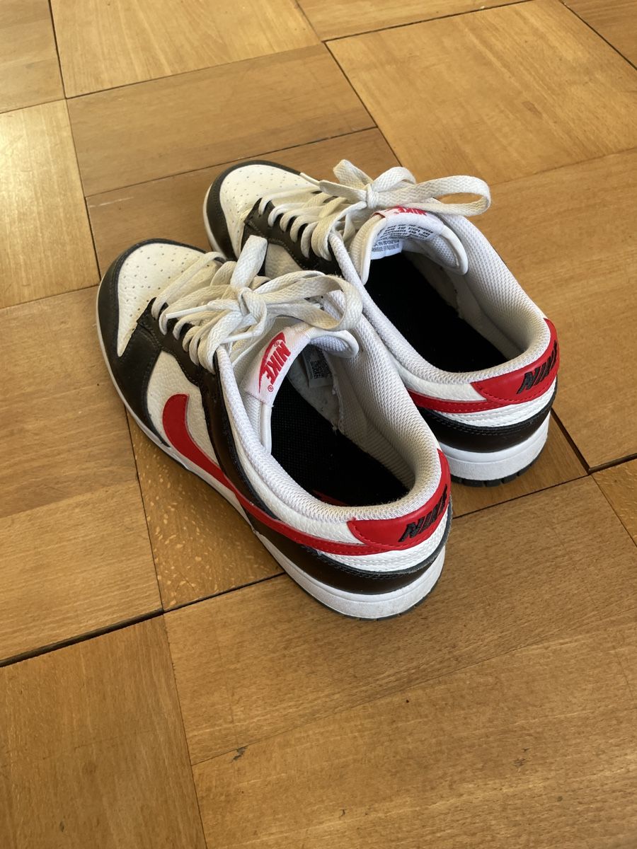 Nike Herrenschuhe: Nike Dunk low panda retro red 42.5 – Gebraucht aus Solothurn von philippe_wehrli 1