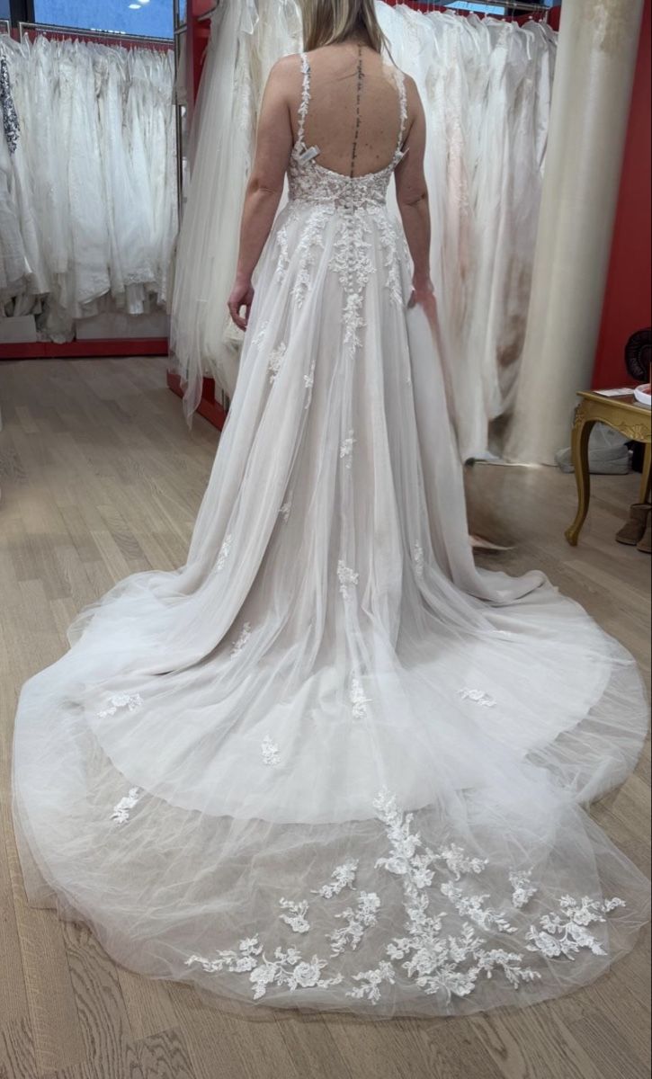 Vestiti: Hochzeitskleid Gr. M – Nuovo (secondo la descrizione) da Erlinsbach SO venduto da Veelvet42 3