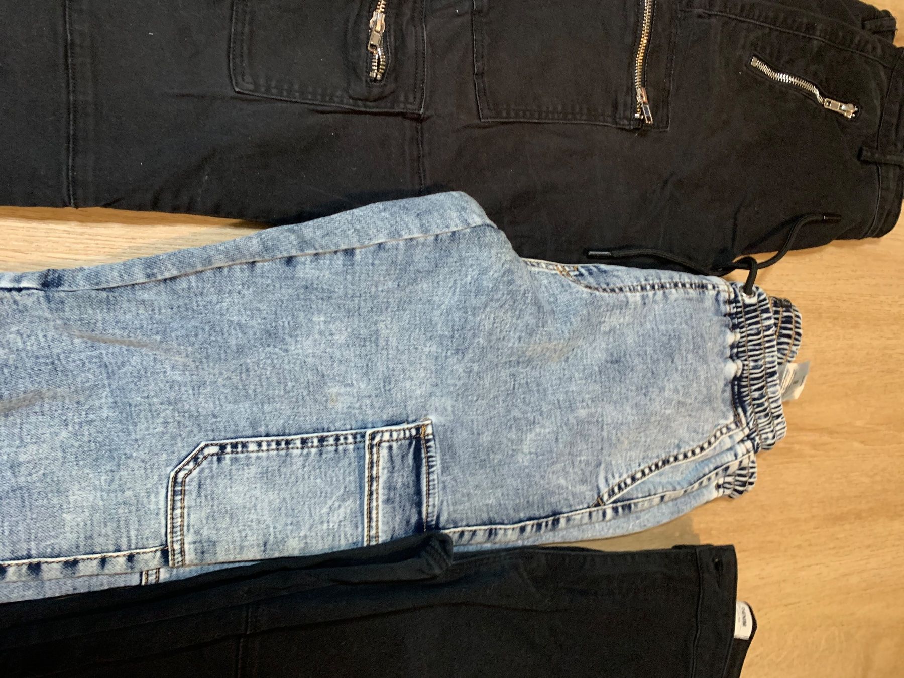 Lotti di vestiti: Hosen Gr.M – Usato da Niederhasli venduto da Nati134 4