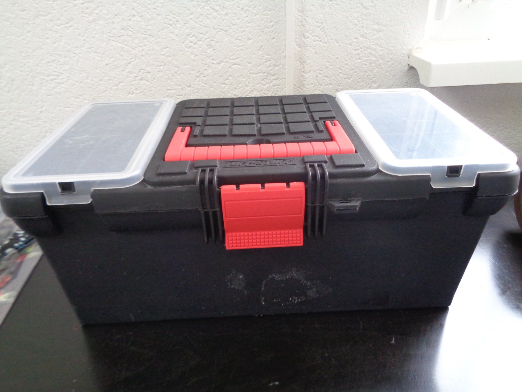 Tous les outils: Handlicher Werkzeugkoffer TUFF-STUFF – D'occasion à Langenbruck par Gumsi 1