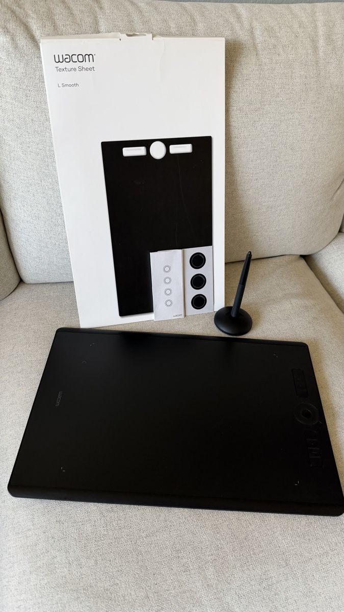 Wacom Tablet PC: Wacom Intuos Pro L – Usato da Liebefeld venduto da Jonathan_93629