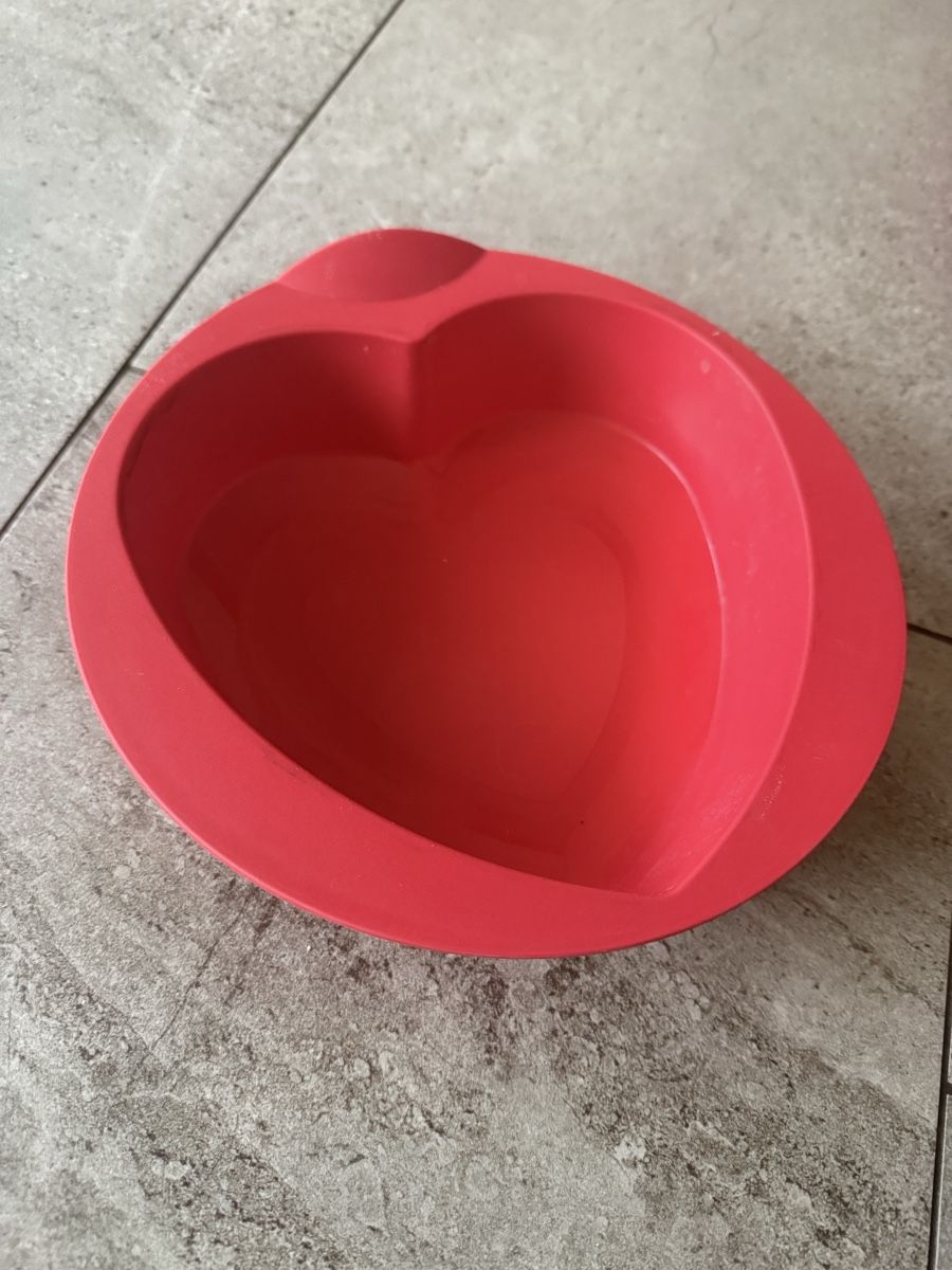 Tupperware Backformen: Silikonform Herz Tupperware – Neu und originalverpackt aus Ebikon von nat_jzh5