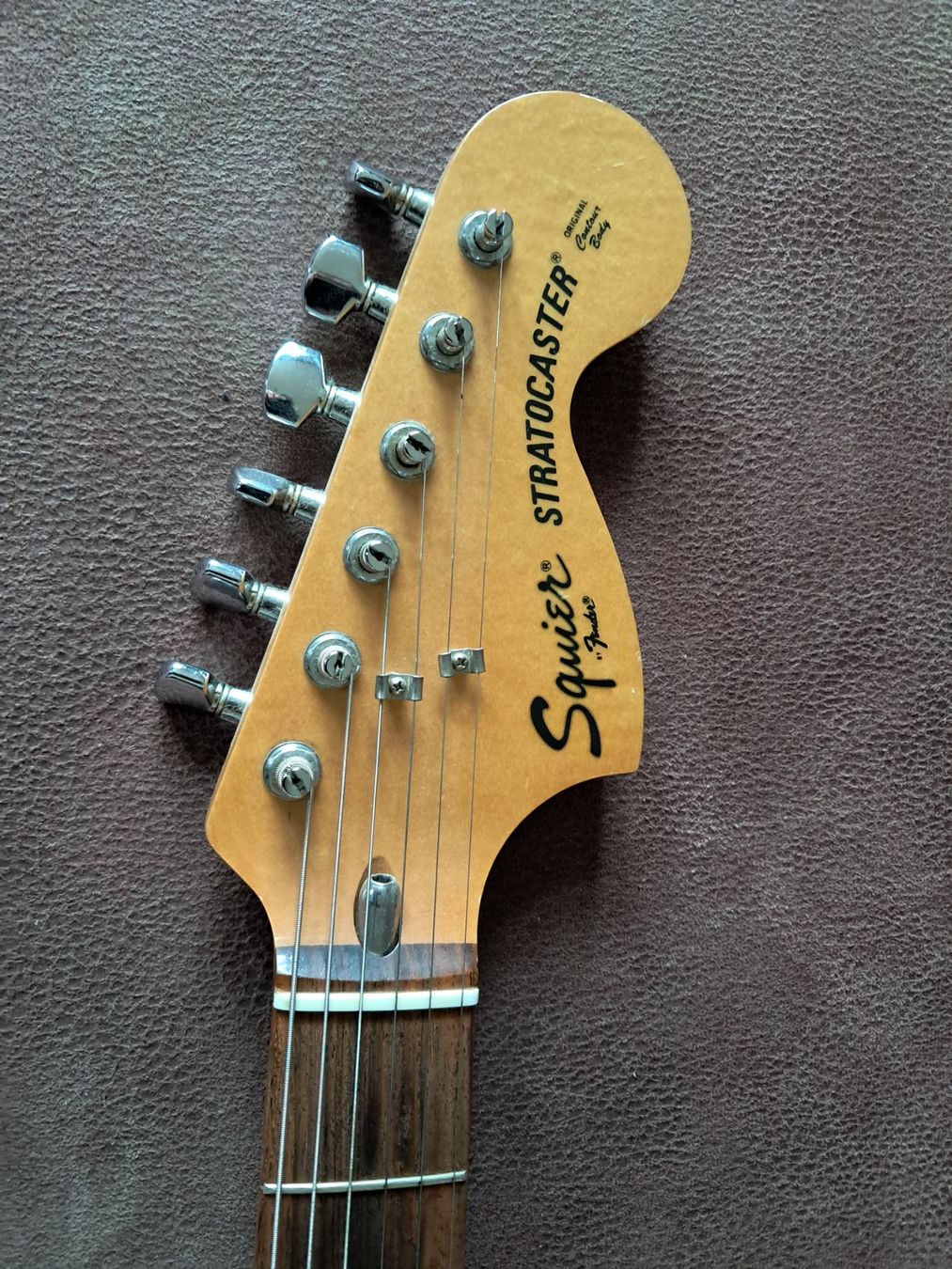 Strumenti musicali: Original Squire SQ Stratocaster 1983/84 – Usato da Luzern venduto da Totallegal 2