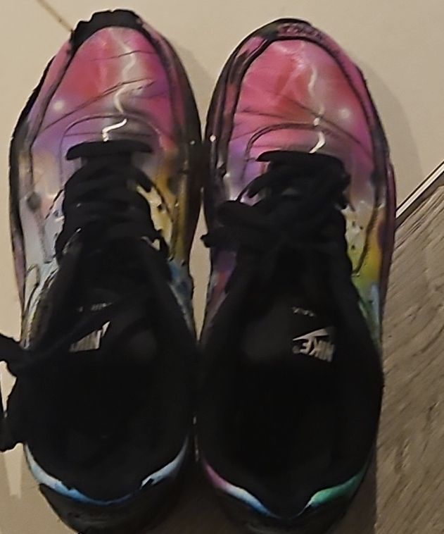 Nike Herrenschuhe: Baskets Nike Air Max multicolores T41 occasion – Gebraucht aus Crissier von gdemanou