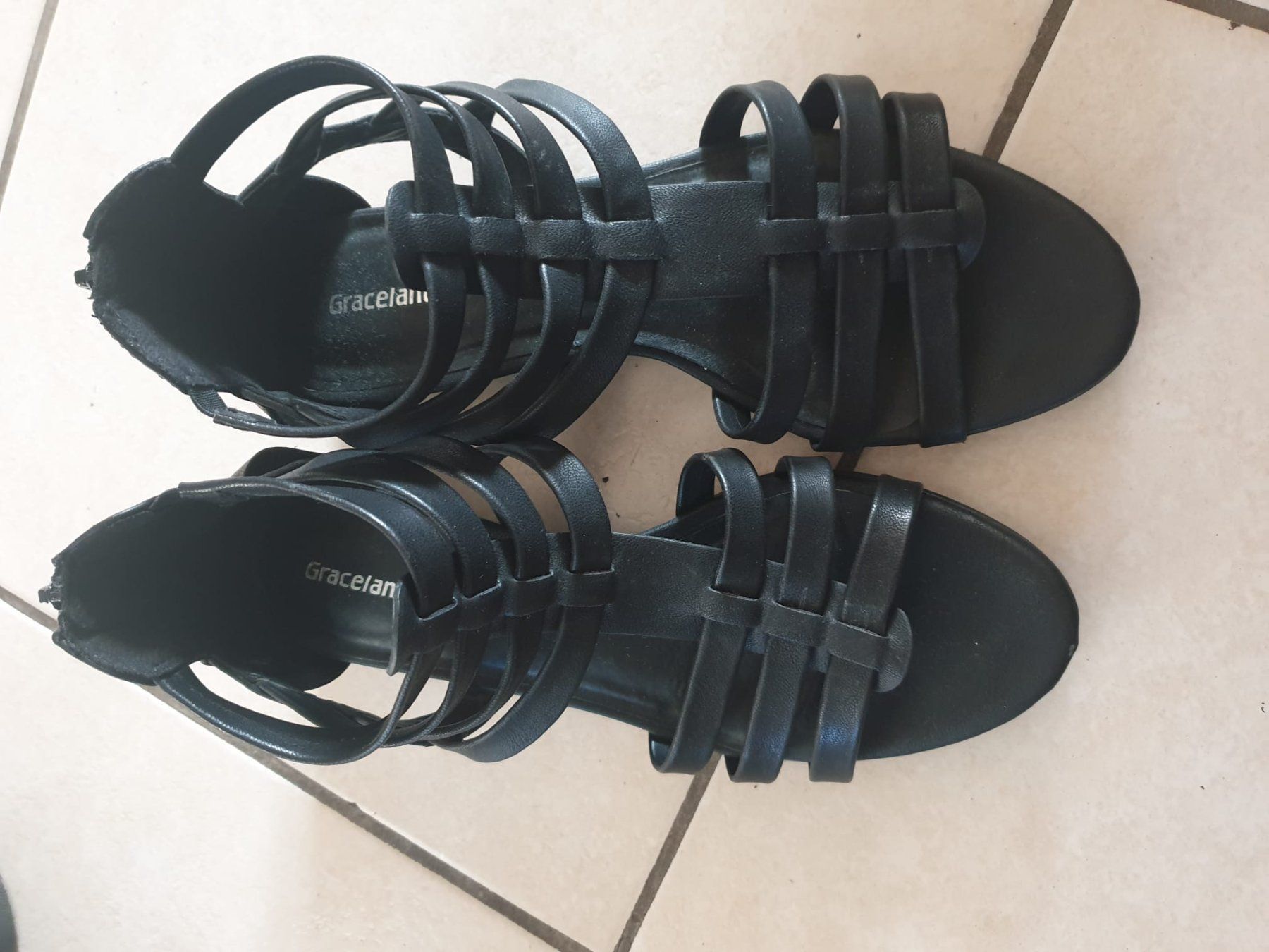 Scarpe da donna: Sandales pointure 40 – Usato da Lausanne venduto da Af2016