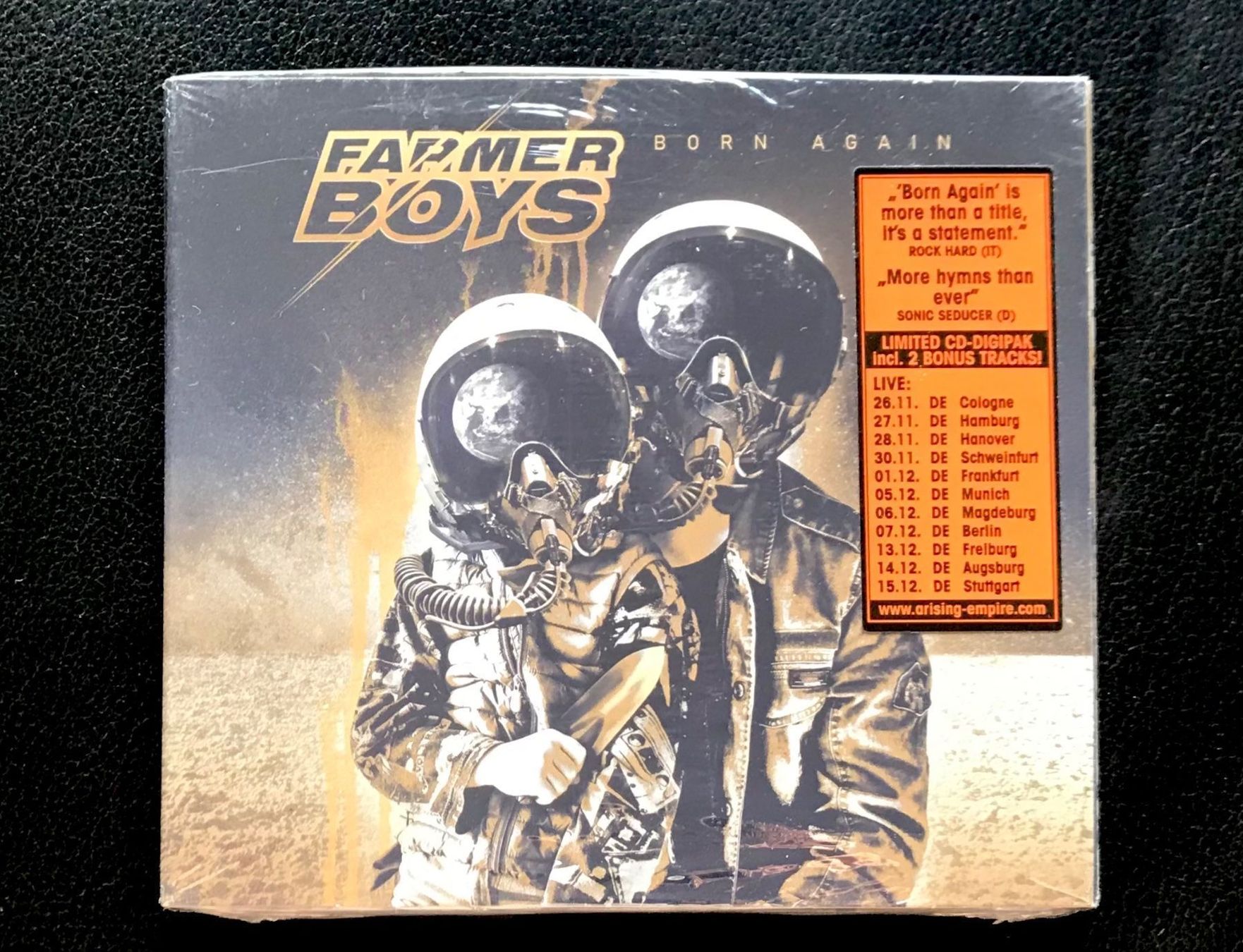 CD: Versiegelt CD  Farmer Boys - Born Again – Nuovo e nell'imballaggio originale da Zürich venduto da tomakomai