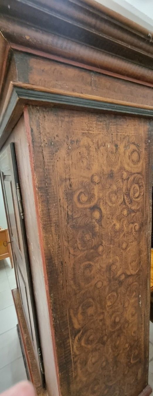 Armadi: Alter Schrank Bauernschrank aus Bern – Usato da Flums venduto da Flumsantik 5