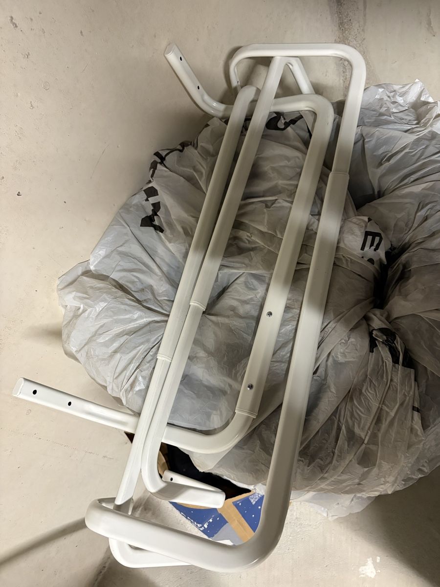 Garderobe: Kleiderstangen – Gebraucht aus Fraubrunnen von cur_c2cc