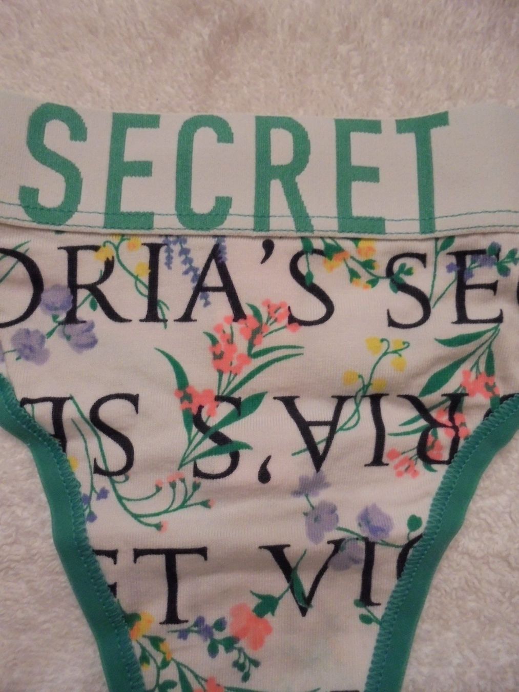 Victoria's Secret Altra biancheria intima: VICTORIA'S SECRET THONG, S, NEU – Nuovo e nell'imballaggio originale da Aarau Rohr venduto da PinkSchwein 1