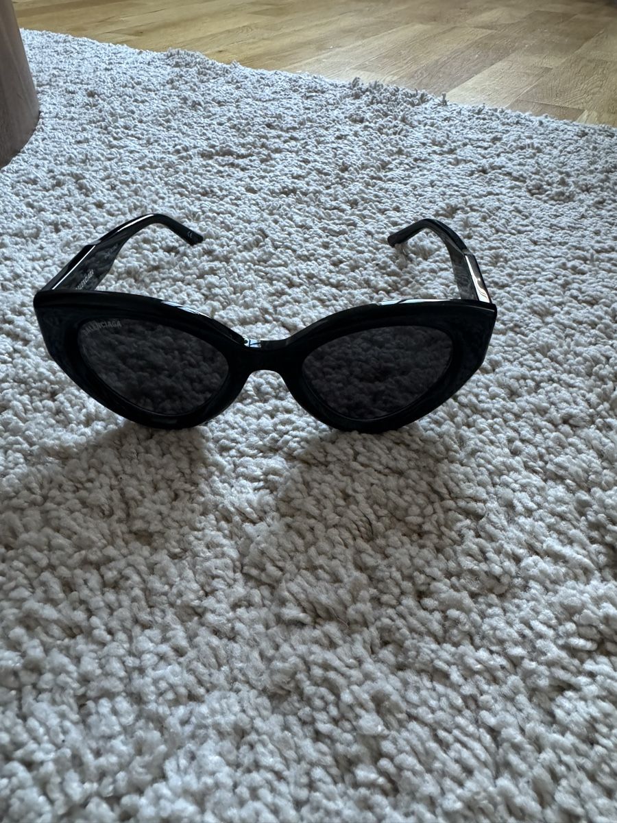 Balenciaga Occhiali & Lenti: Balenciaga sunglasses – Usato da Bern venduto da FashionK92 4