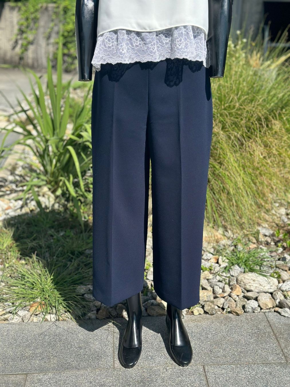 Zara Pantaloni: Elegante Damen Caprihose Gr. M – Usato da Zufikon venduto da Modestil365 6