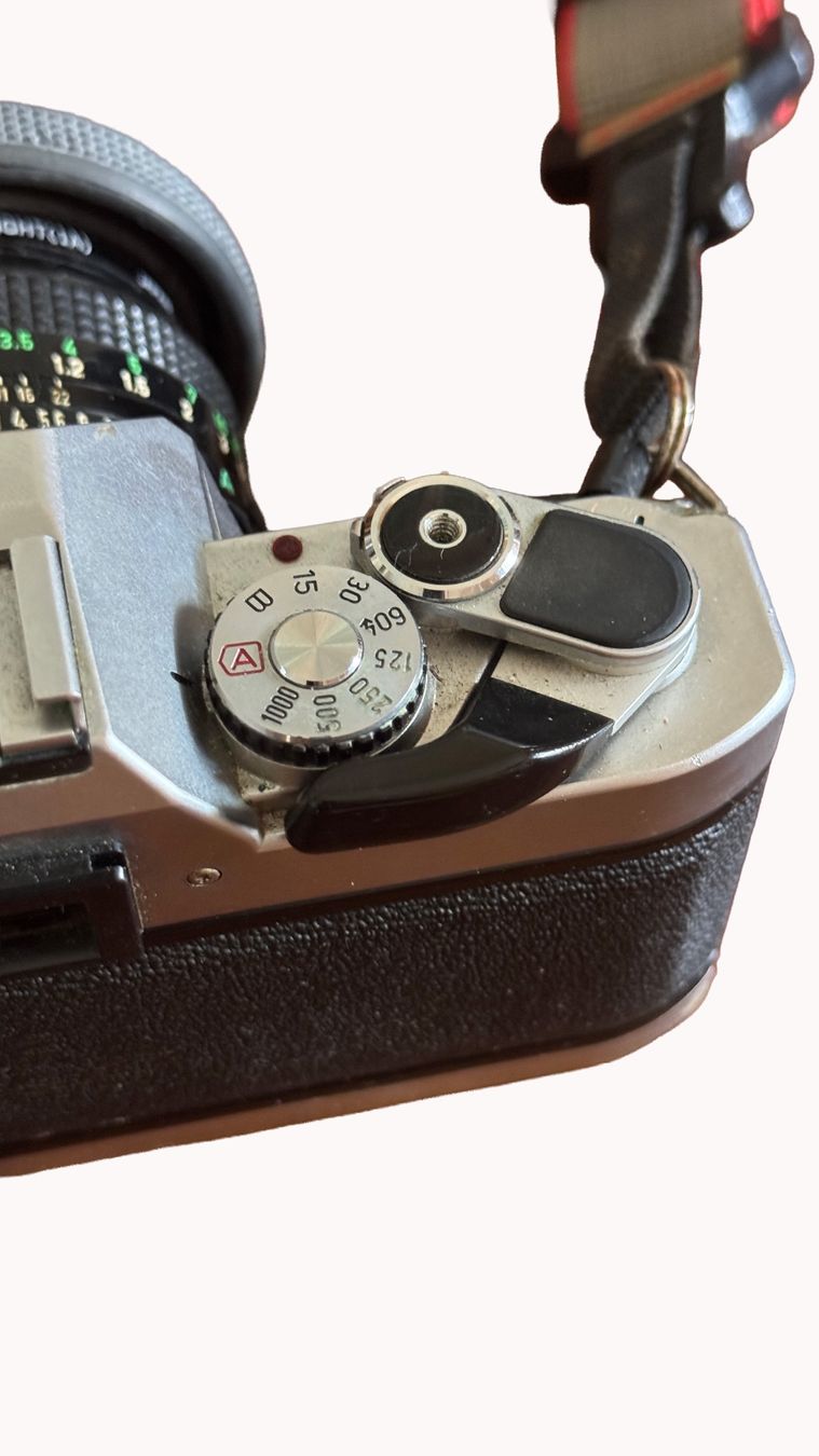 Canon Appareil photo: Canon AL 1 QF Set mit 2 FD Objektiven Blitz Ledertasche – D'occasion à Kleinandelfingen par _Sebi 4
