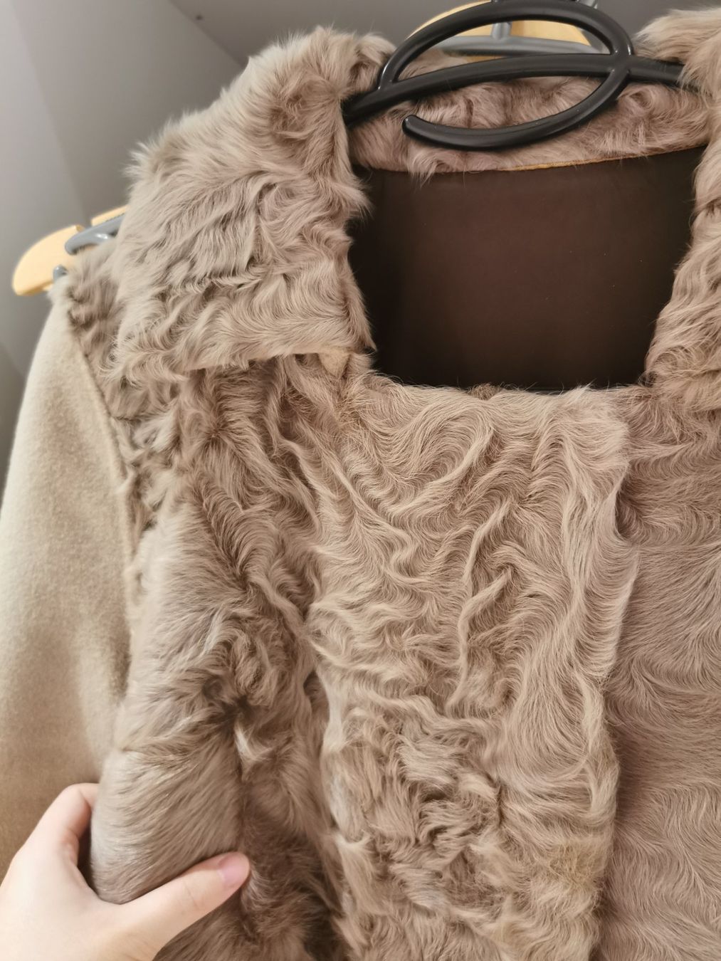 Cappotti: DIEGO IT42/S Lamb Fur Wool & Cashmere Coat – Nuovo (secondo la descrizione) da Spreitenbach venduto da Catticoooorn 2