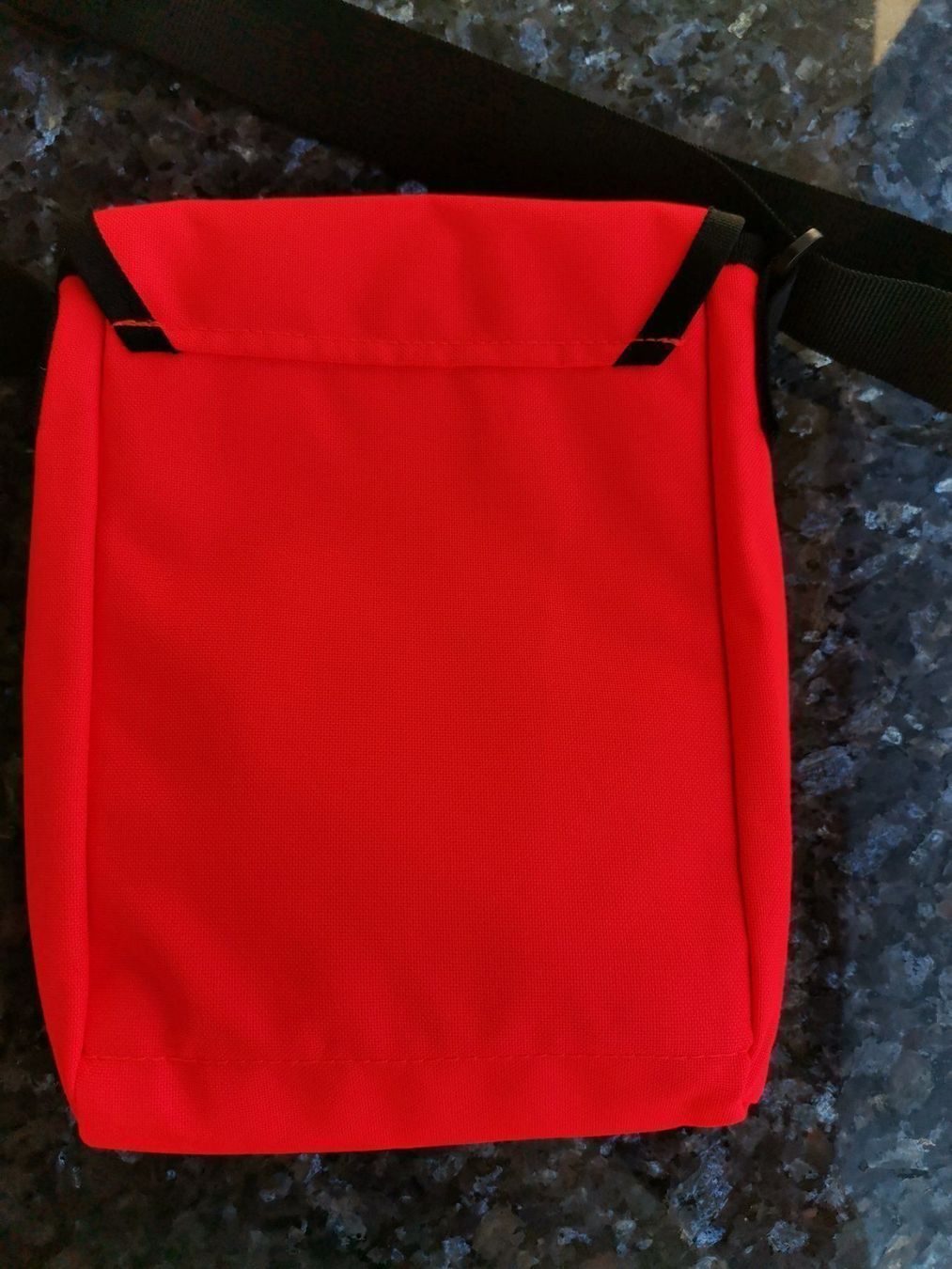 Adidas Borse da donna: Tasche – Nuovo e nell'imballaggio originale da Biel/Bienne venduto da No62 1