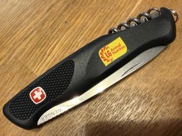 Grosses Wenger Taschenmesser schwarz