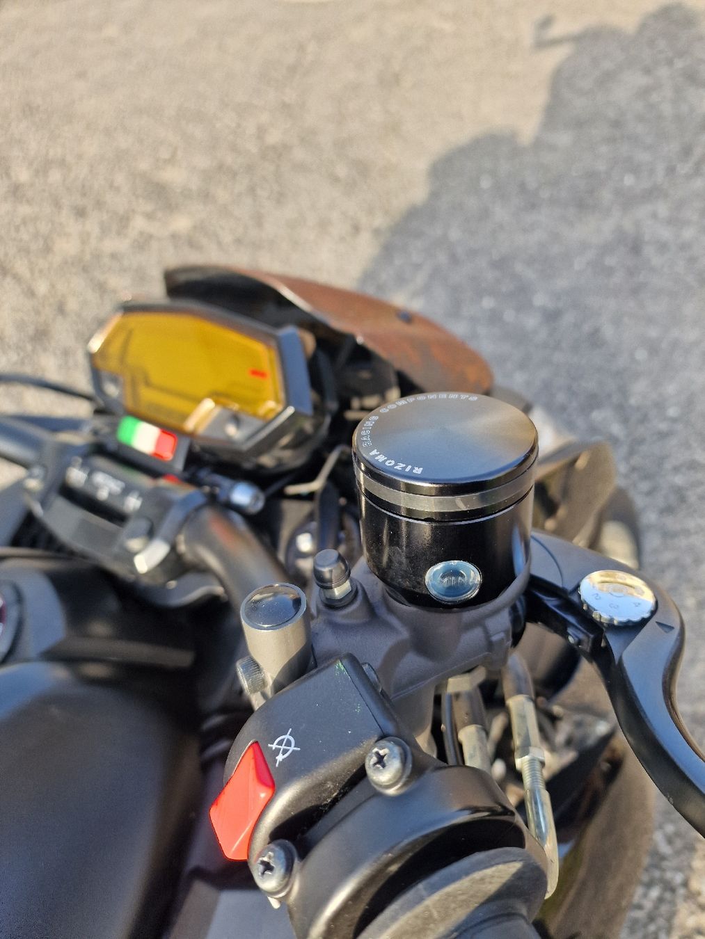 Kawasaki Strada: Kawasaki Z 1000 ABS – Usato da Kägiswil venduto da Allship 4
