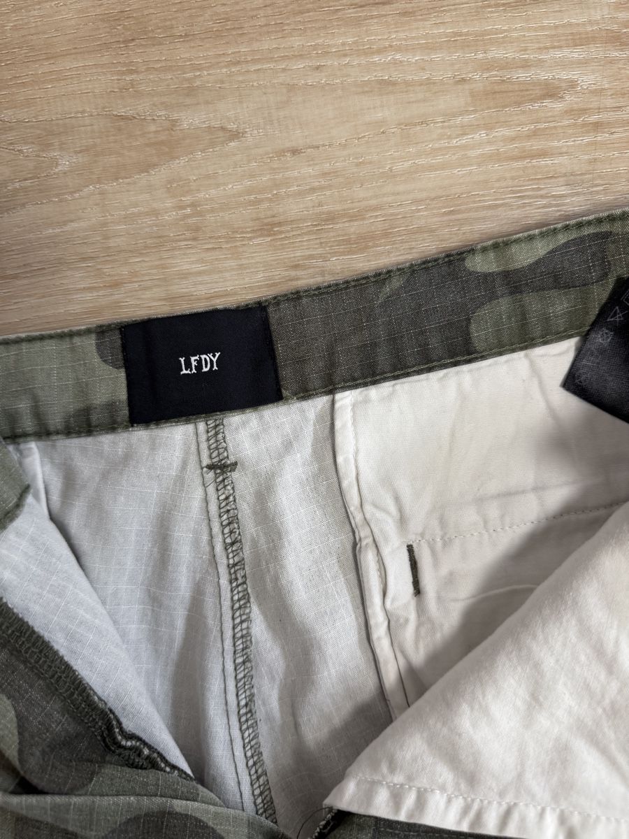 Live Fast Die Young Pantaloni: LFDY Camouflage Cargo Hose – Nuovo (secondo la descrizione) da Belp venduto da mae_c8n7 2