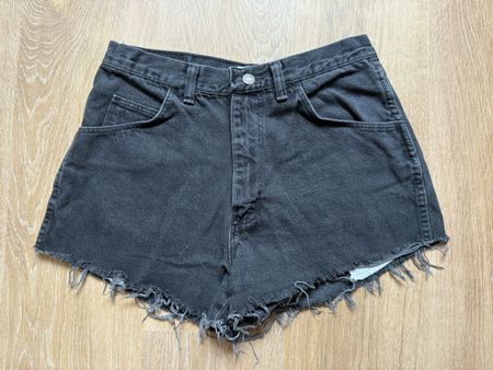 Short jean noir Wrangler, t.36/S