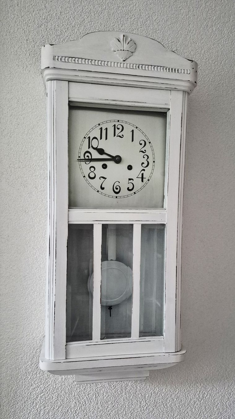 Orologi: Weisse Wanduhr mit Pendel - Shabby Chic Stil – Usato da Jaberg venduto da JaDa83
