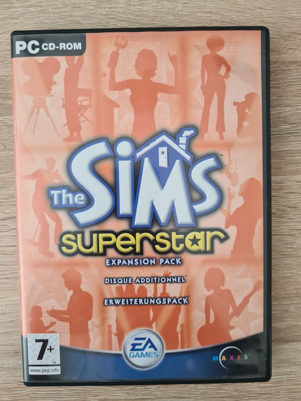 Giochi: The Sims Superstar (Multilanguage Cover) (2 CD) - PC – Usato da Carouge GE venduto da Gasco