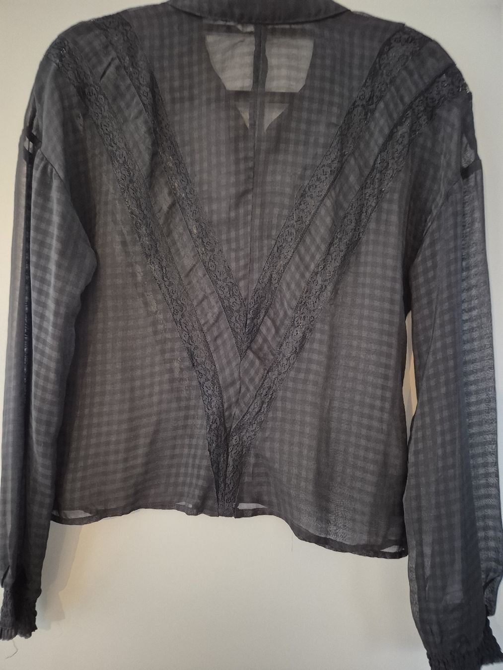 Camicette: Schwarze Bluse mit Spitze, Grösse M. – Nuovo (secondo la descrizione) da Zürich venduto da mit_jz2x 2