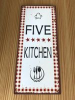 Schild "Five Kitchen"