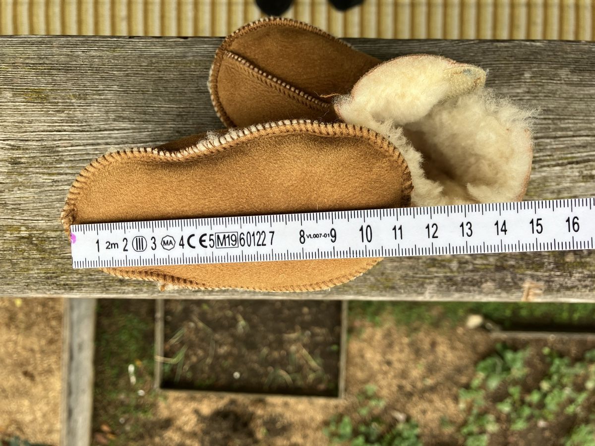 Scarpe per ragazzi: Lammfell Schuhe – Nuovo (secondo la descrizione) da Mosnang venduto da RilanaLea 3