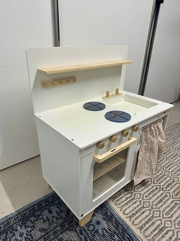 Giocattoli: Kinderküche aus Holz  CHF 70.  – Usato da Mönchaltorf venduto da adii81 1