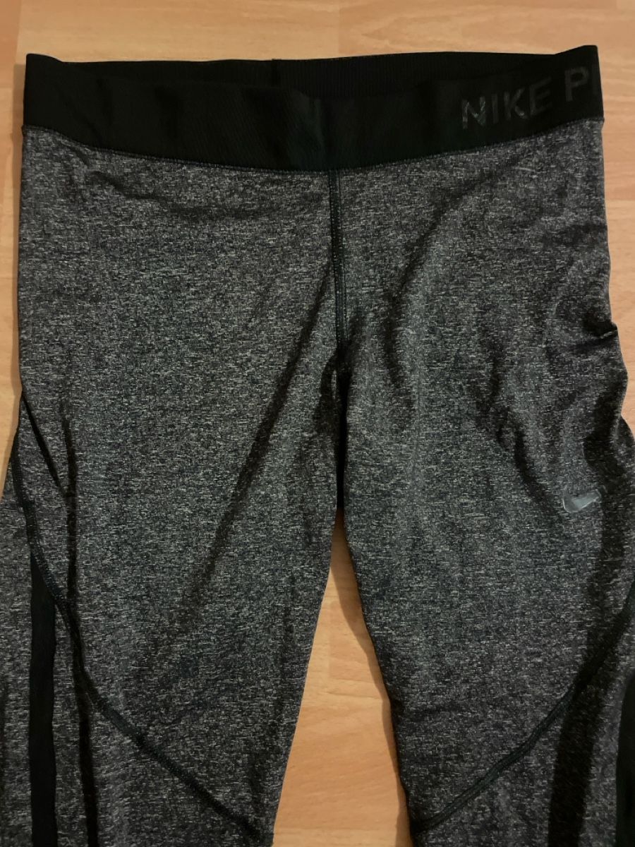 Nike Leggings: Nike Pro Leggins Grösse L – Gebraucht aus Winterthur von mamba2021 1