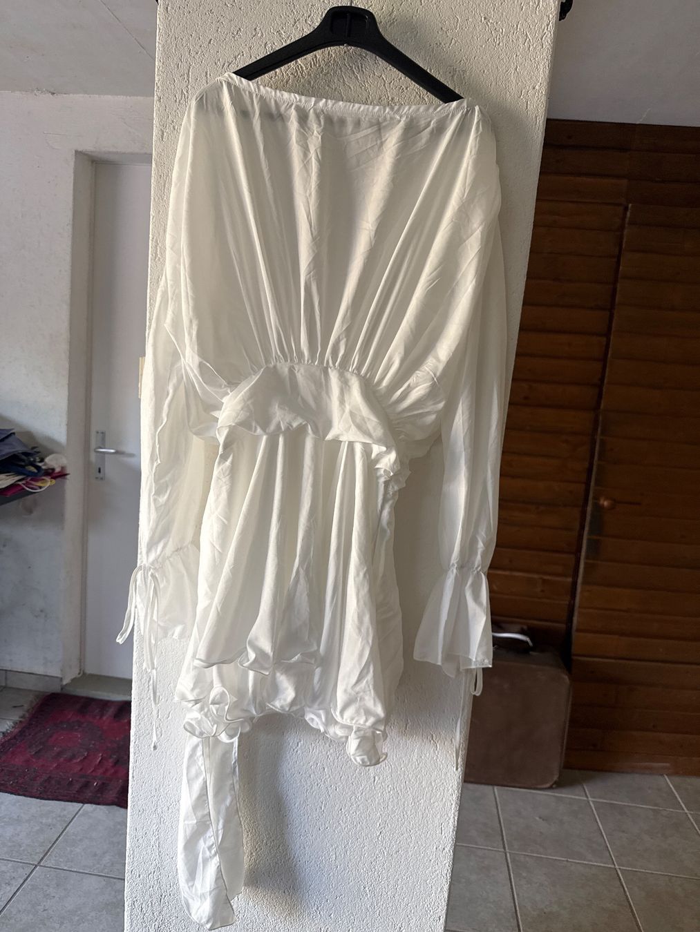 Autres vêtements garçon: KLEID GR M – D'occasion à Birr par WalkyriaM 1