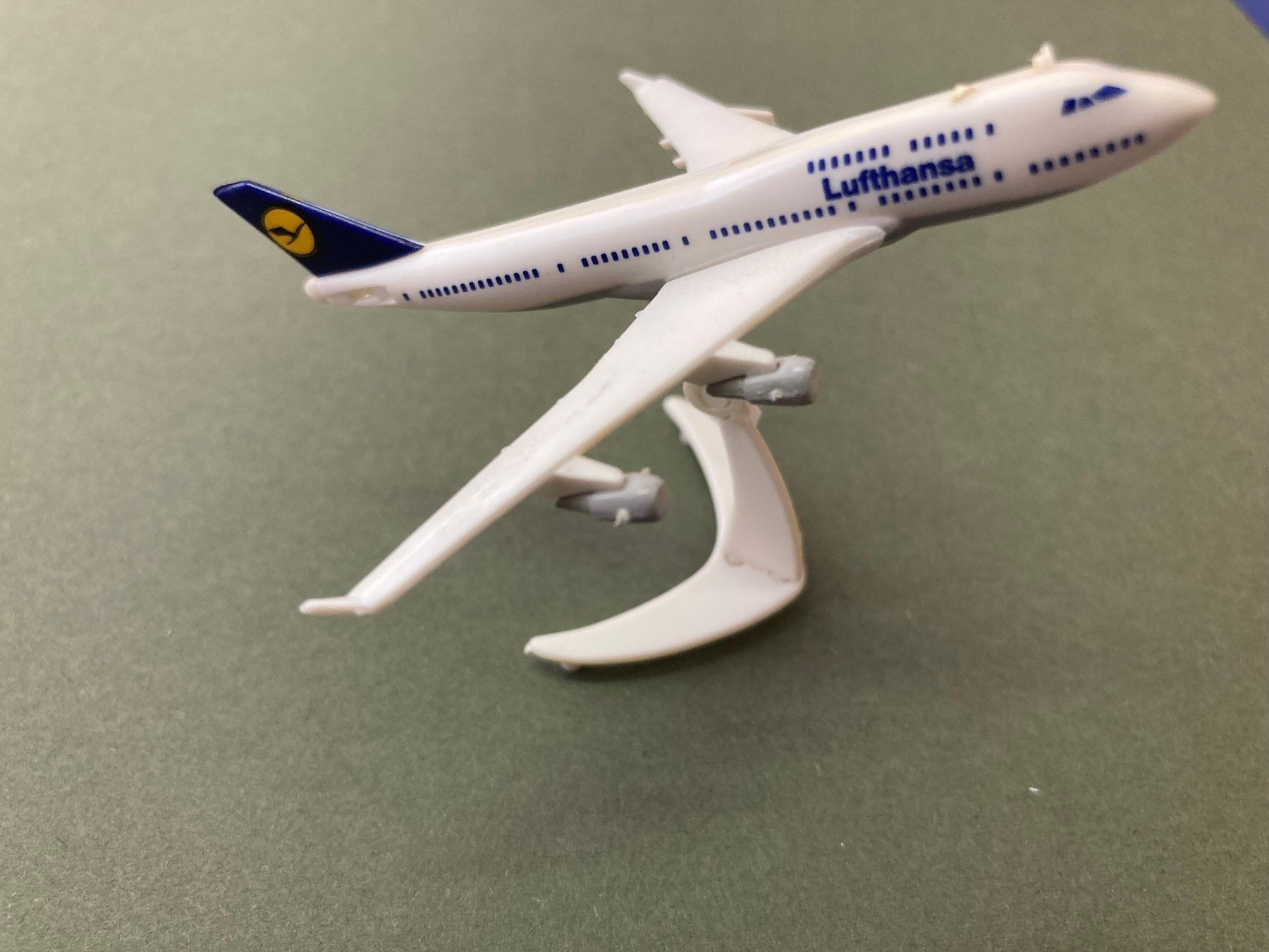 Lufthansa Kits de montage: Modellflugzeug Lufthansa Boeing 747 – D'occasion à Richterswil par Nathan_adler 2
