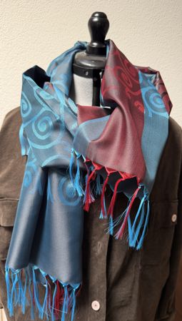 Schal mit Fransen blau rot, Neu