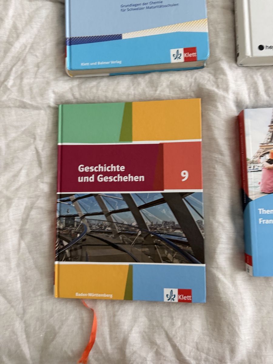 Libri: 5 Gymi Schulbücher – Usato da Freienbach venduto da dan_9rjy 3